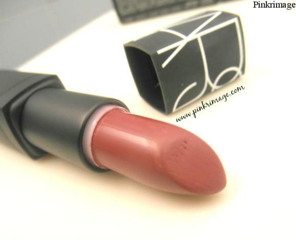 Nars afghan red color